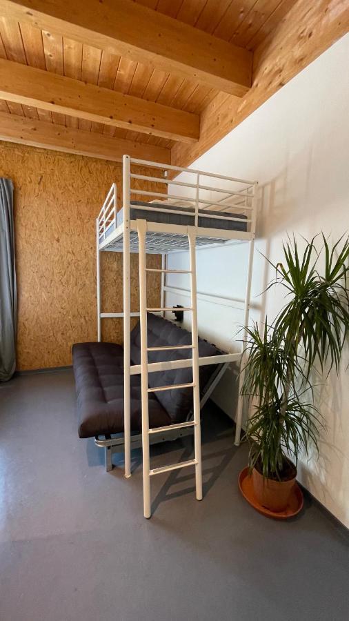 Hostel Oder Ferienwohnung 1-16 Personen Im Blauen Haus Fehmarn Exteriér fotografie