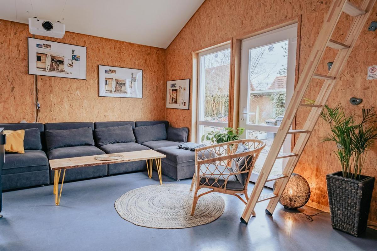 Hostel Oder Ferienwohnung 1-16 Personen Im Blauen Haus Fehmarn Exteriér fotografie