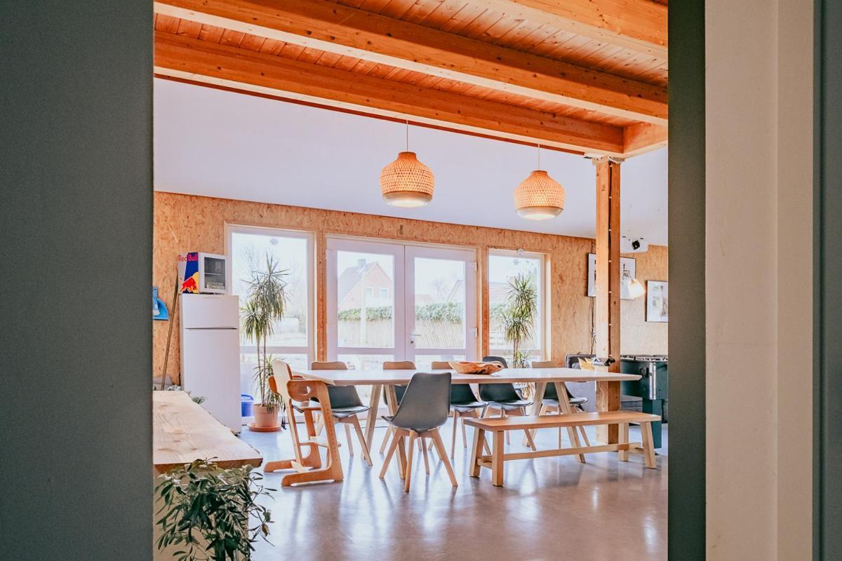 Hostel Oder Ferienwohnung 1-16 Personen Im Blauen Haus Fehmarn Exteriér fotografie