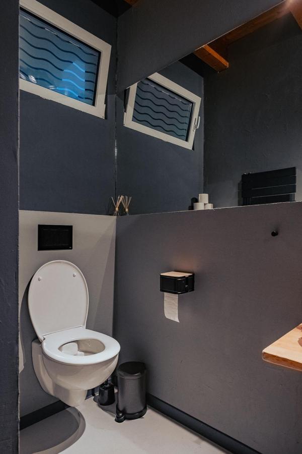 Hostel Oder Ferienwohnung 1-16 Personen Im Blauen Haus Fehmarn Exteriér fotografie