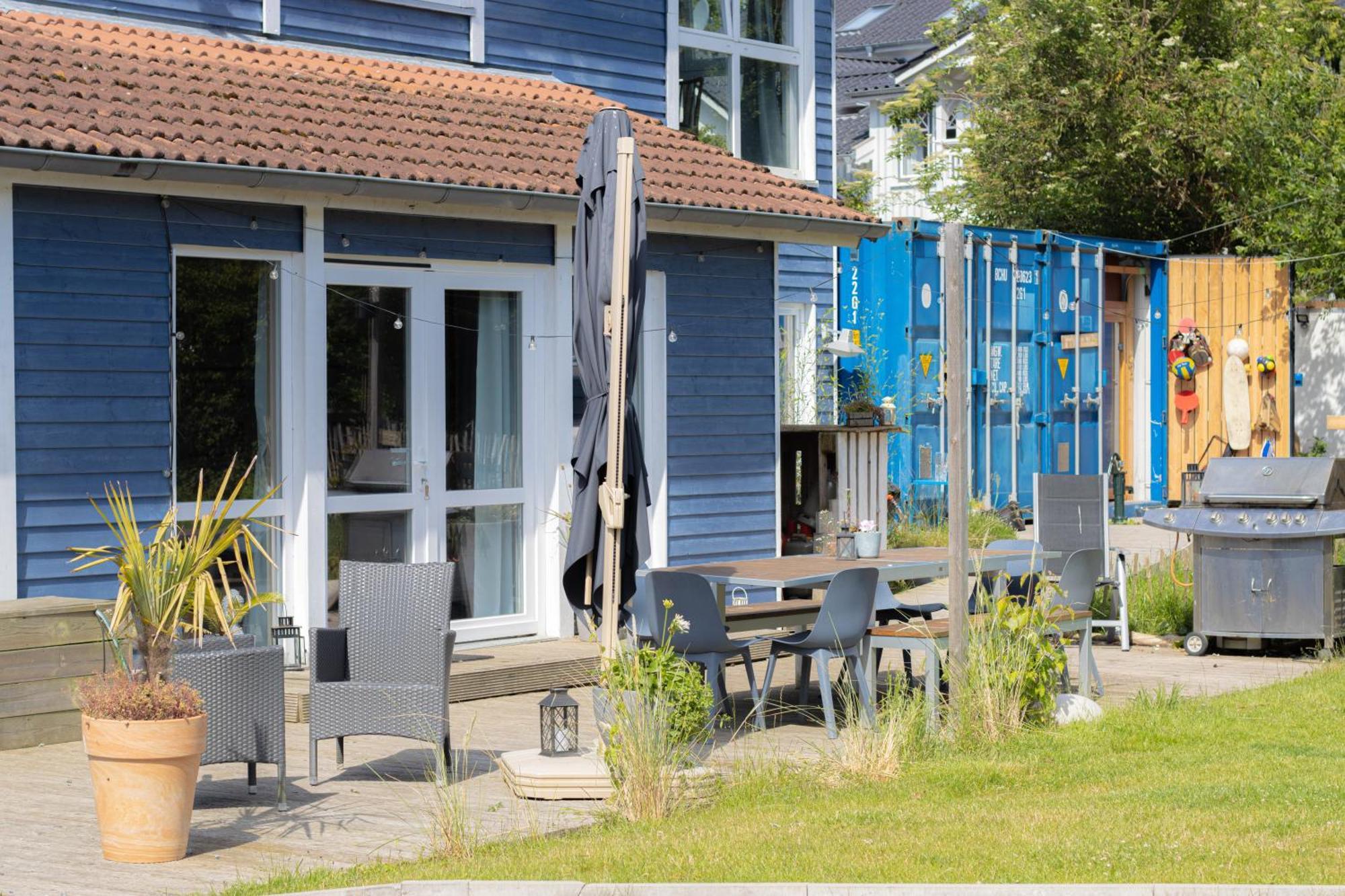 Hostel Oder Ferienwohnung 1-16 Personen Im Blauen Haus Fehmarn Exteriér fotografie